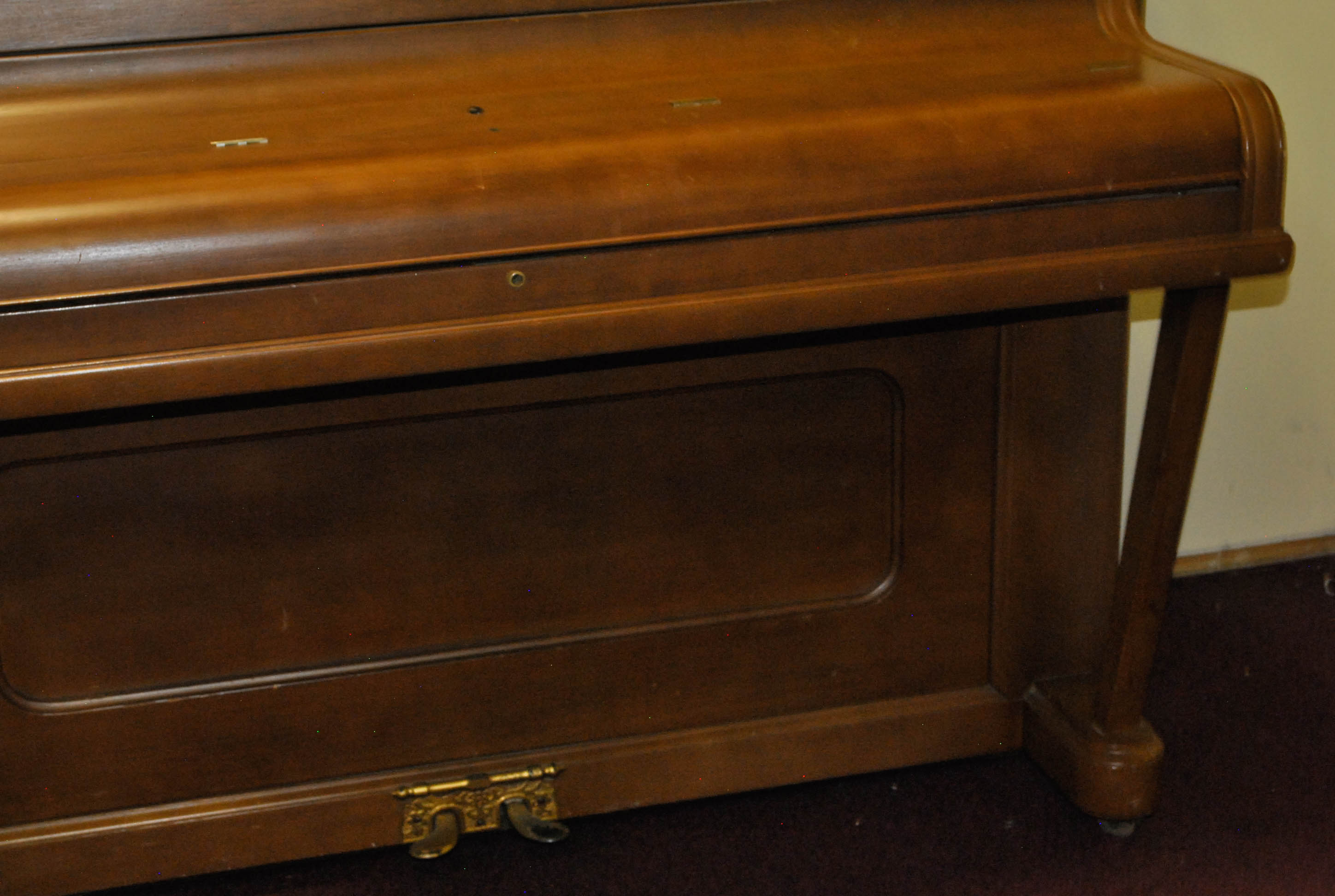 Cable Nelson Studio Piano