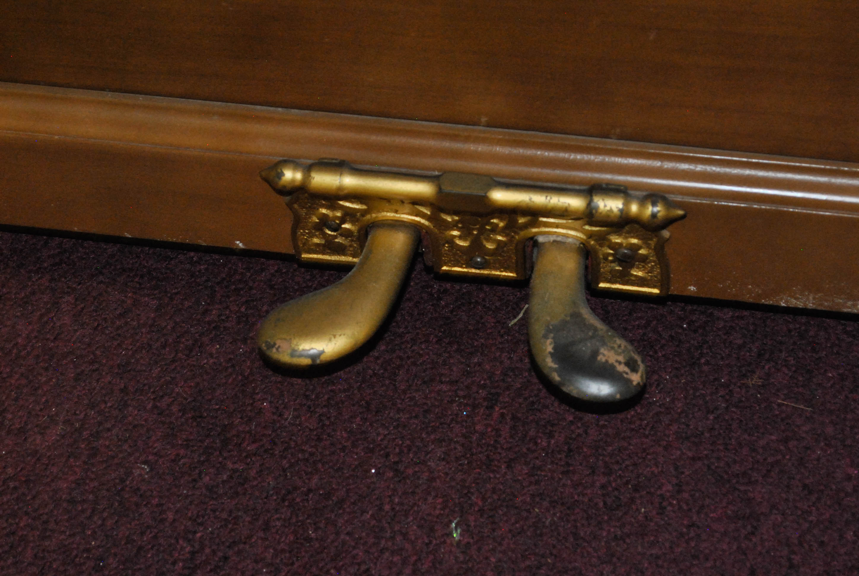 Cable Nelson Studio Piano