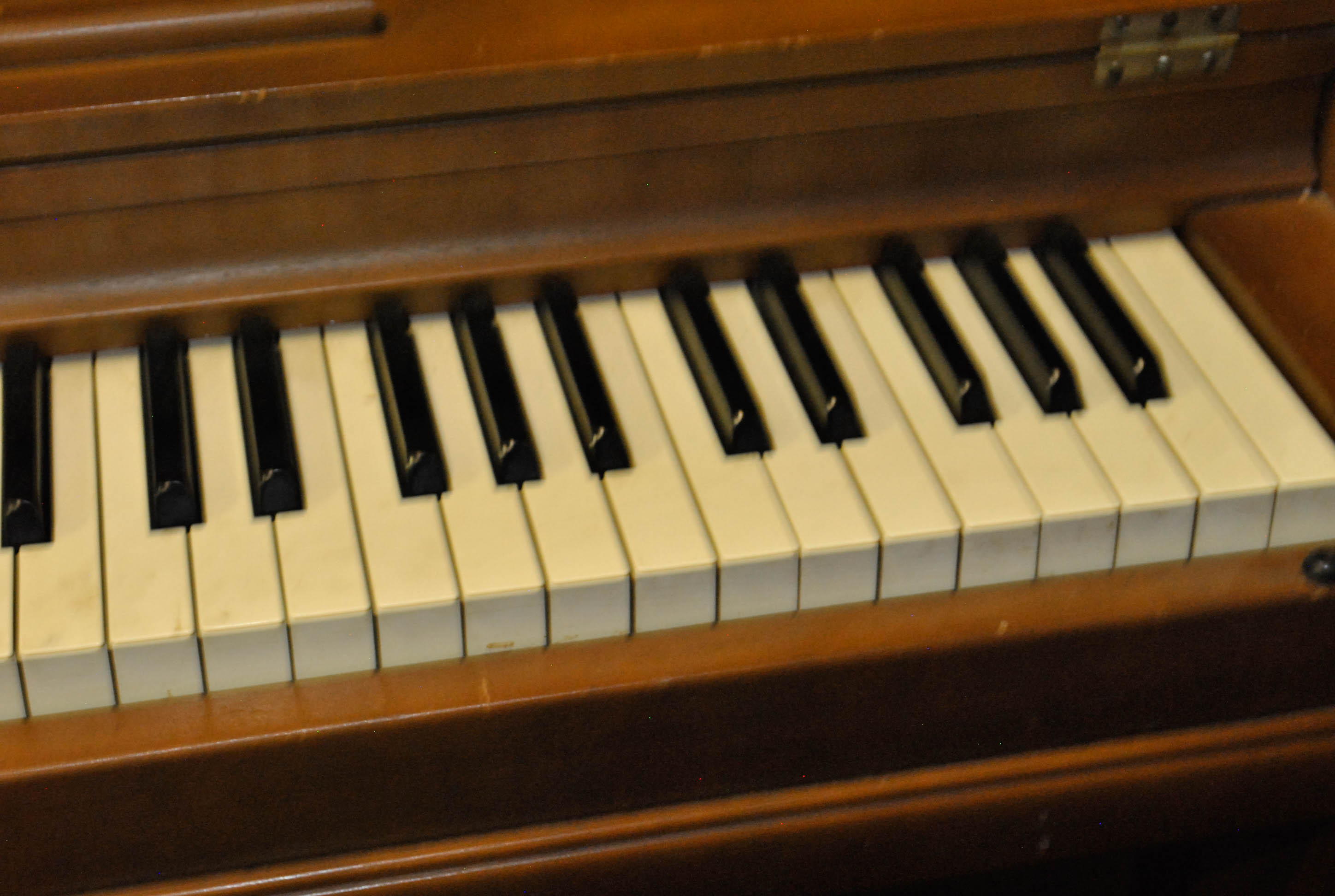Cable Nelson Studio Piano