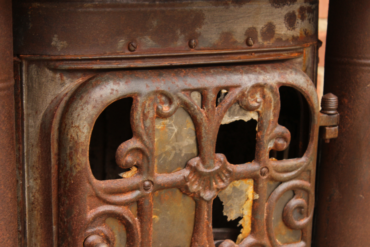 Antique Cast Iron Peerless Gas Stove