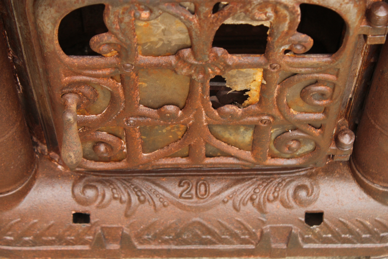 Antique Cast Iron Peerless Gas Stove