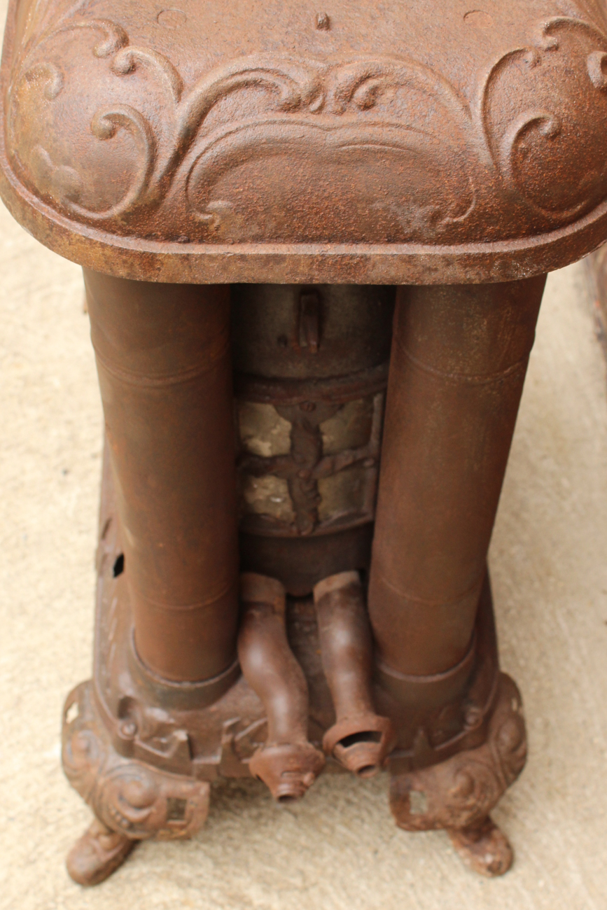Antique Cast Iron Peerless Gas Stove