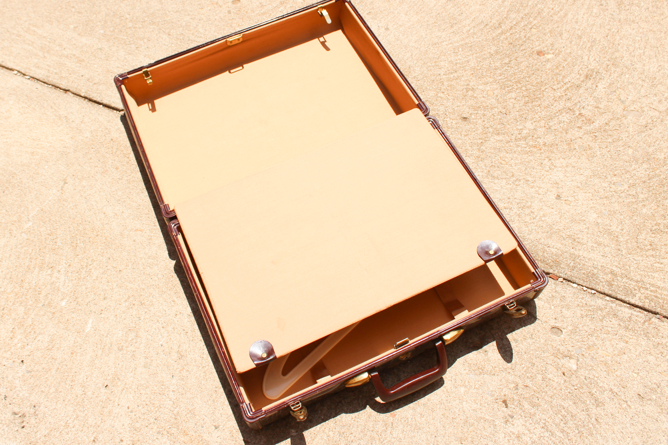 Vintage Mid-Century Brown Leather Croc Embossed Samsonite Luggage