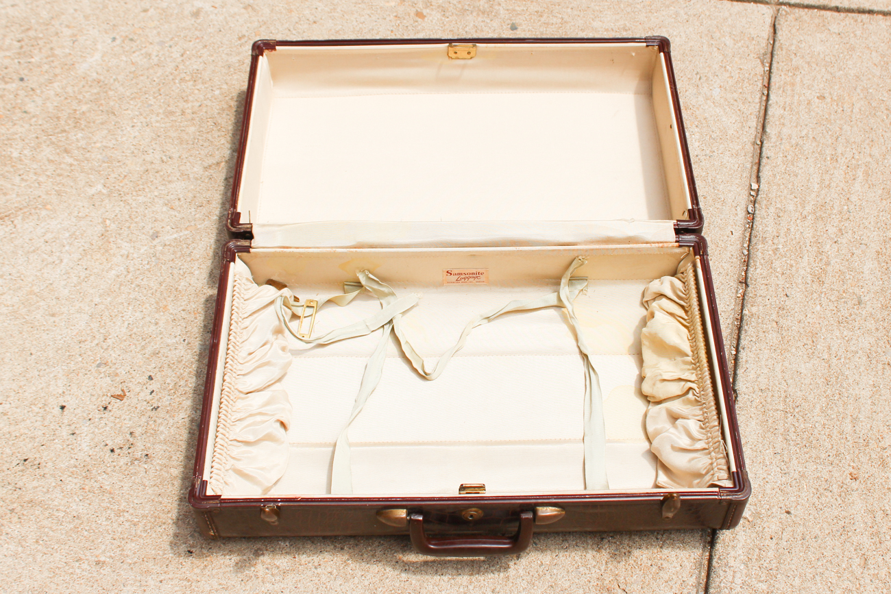 Vintage Mid-Century Croc Embossed Leather Samsonite Luggage