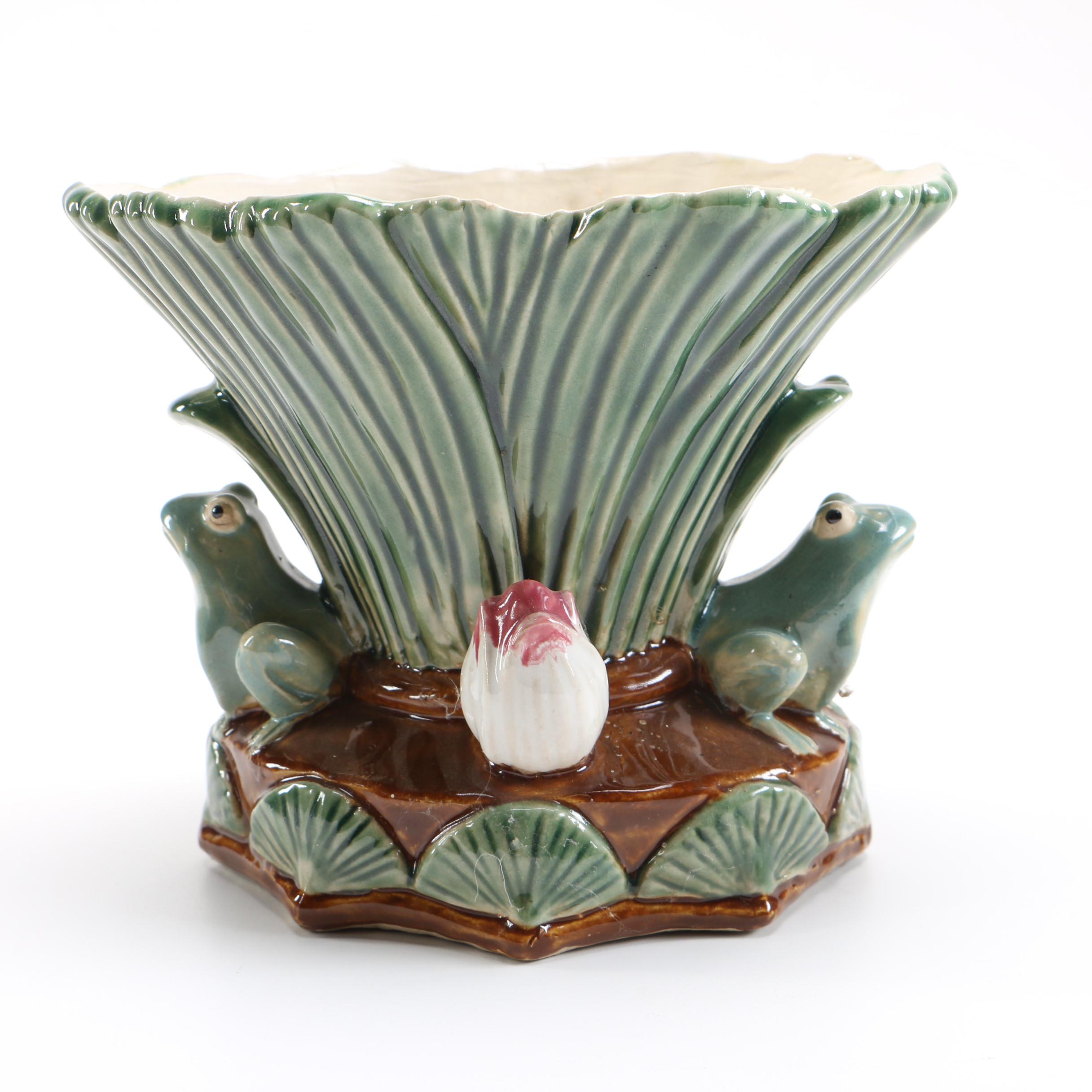 Decorative Ceramic Vase with Frogs