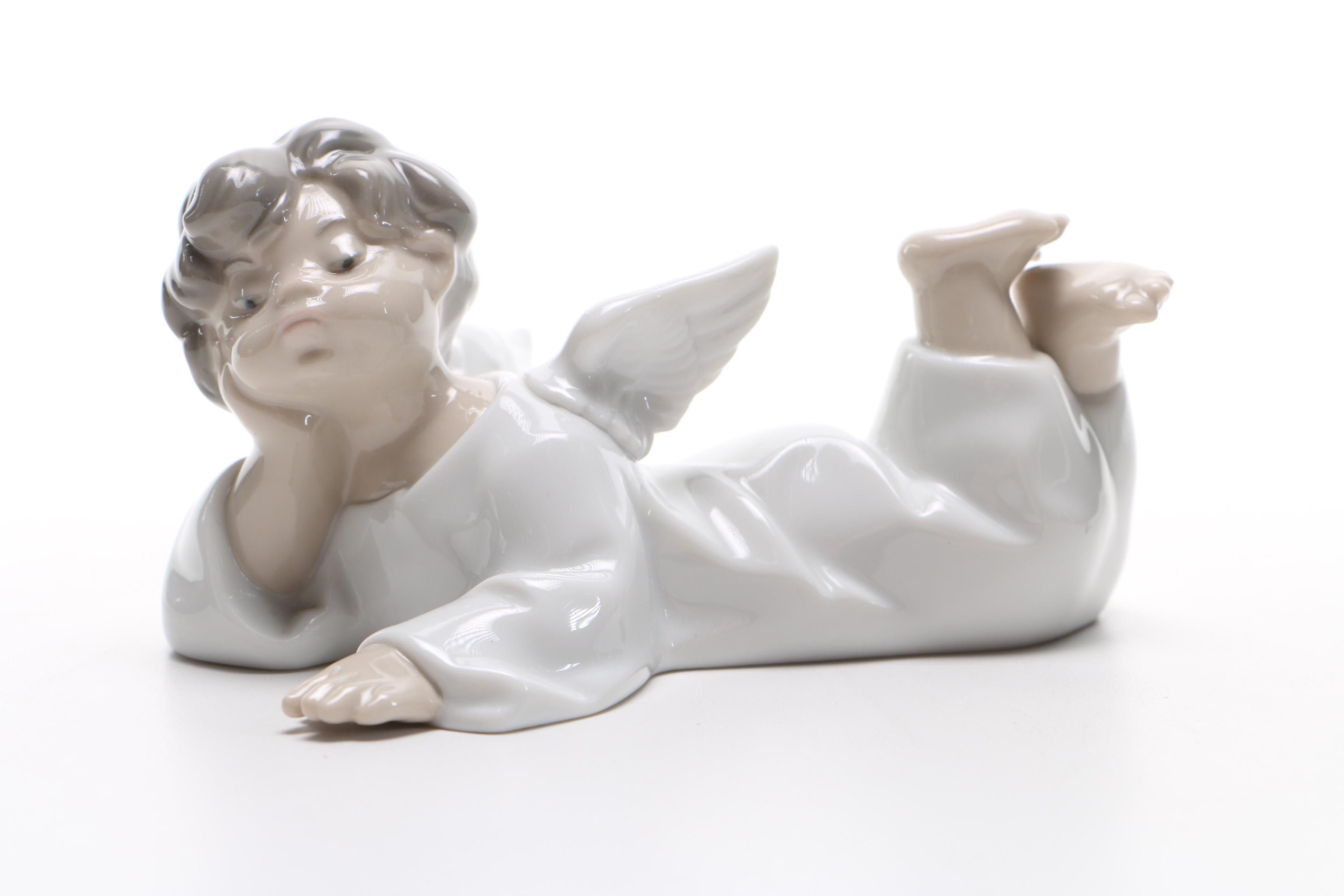 1970 Lladró Porcelain "Angel Laying Down" Figurine