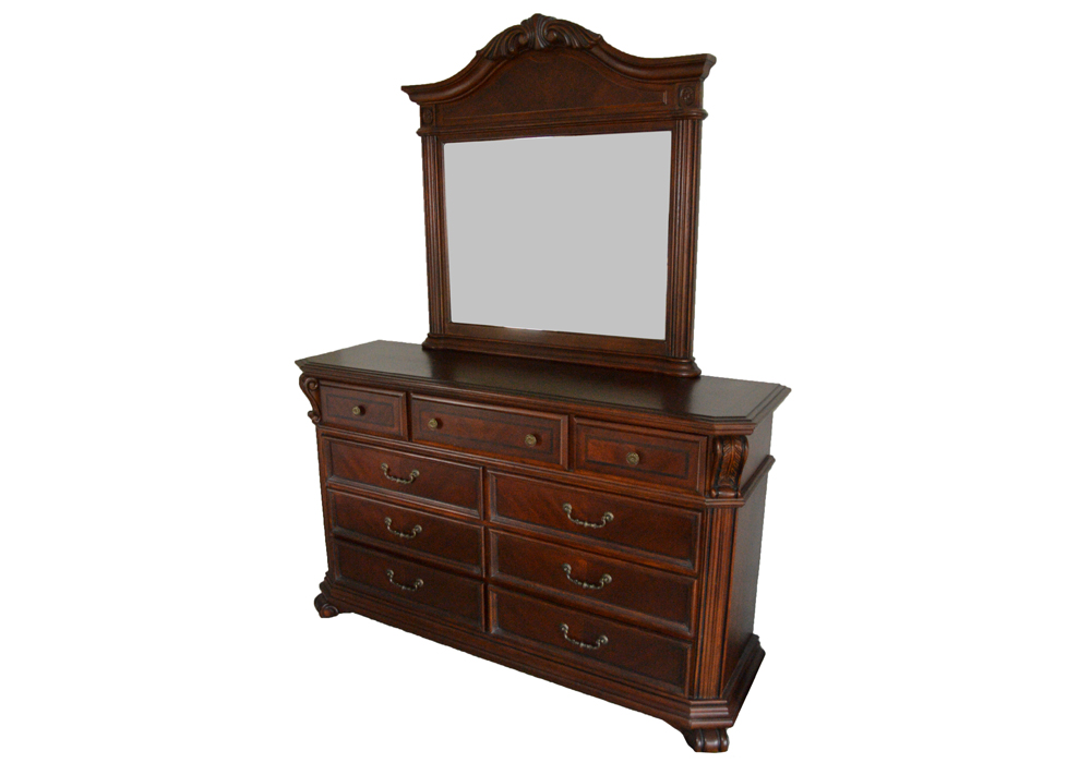 Broyhill "Corbella" Horizontal Chest of Drawers With Mirror