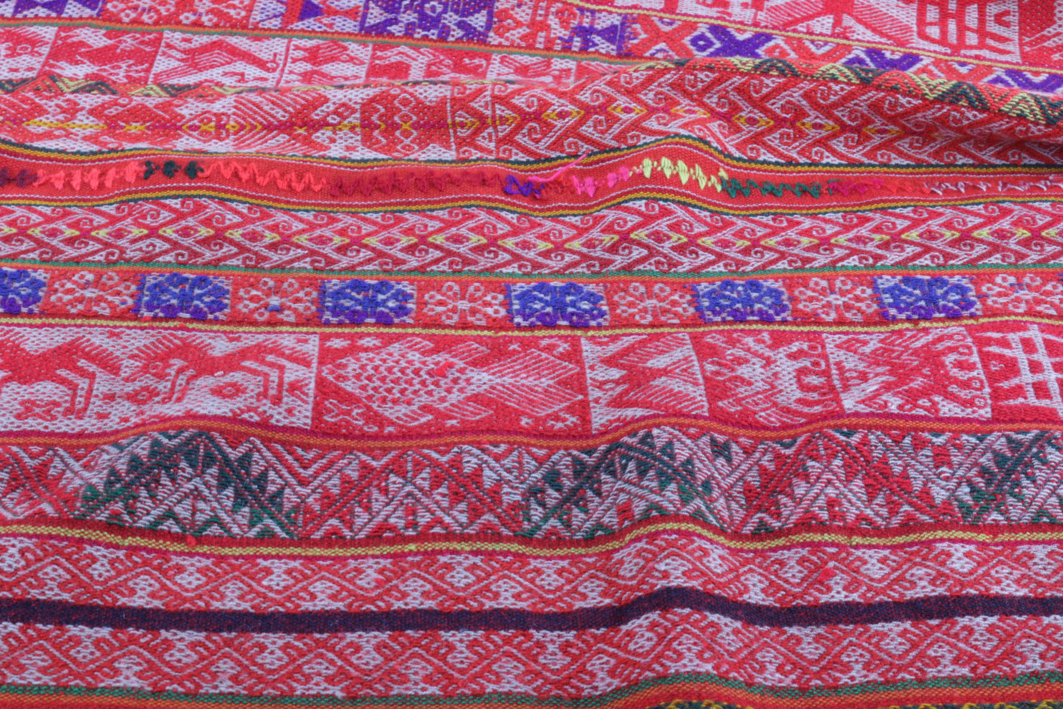 Handwoven Andean Manta Shawl