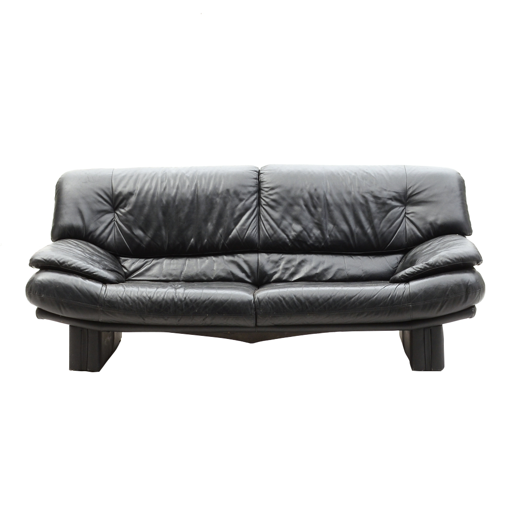 Black Leather Italian Style Modern Sofa