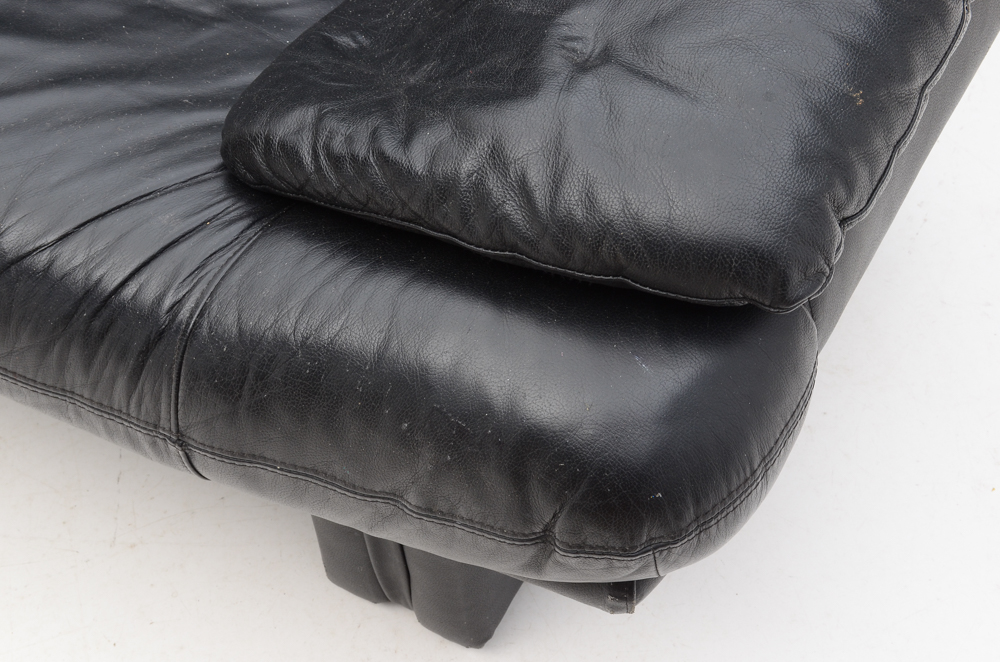 Black Leather Italian Style Modern Sofa