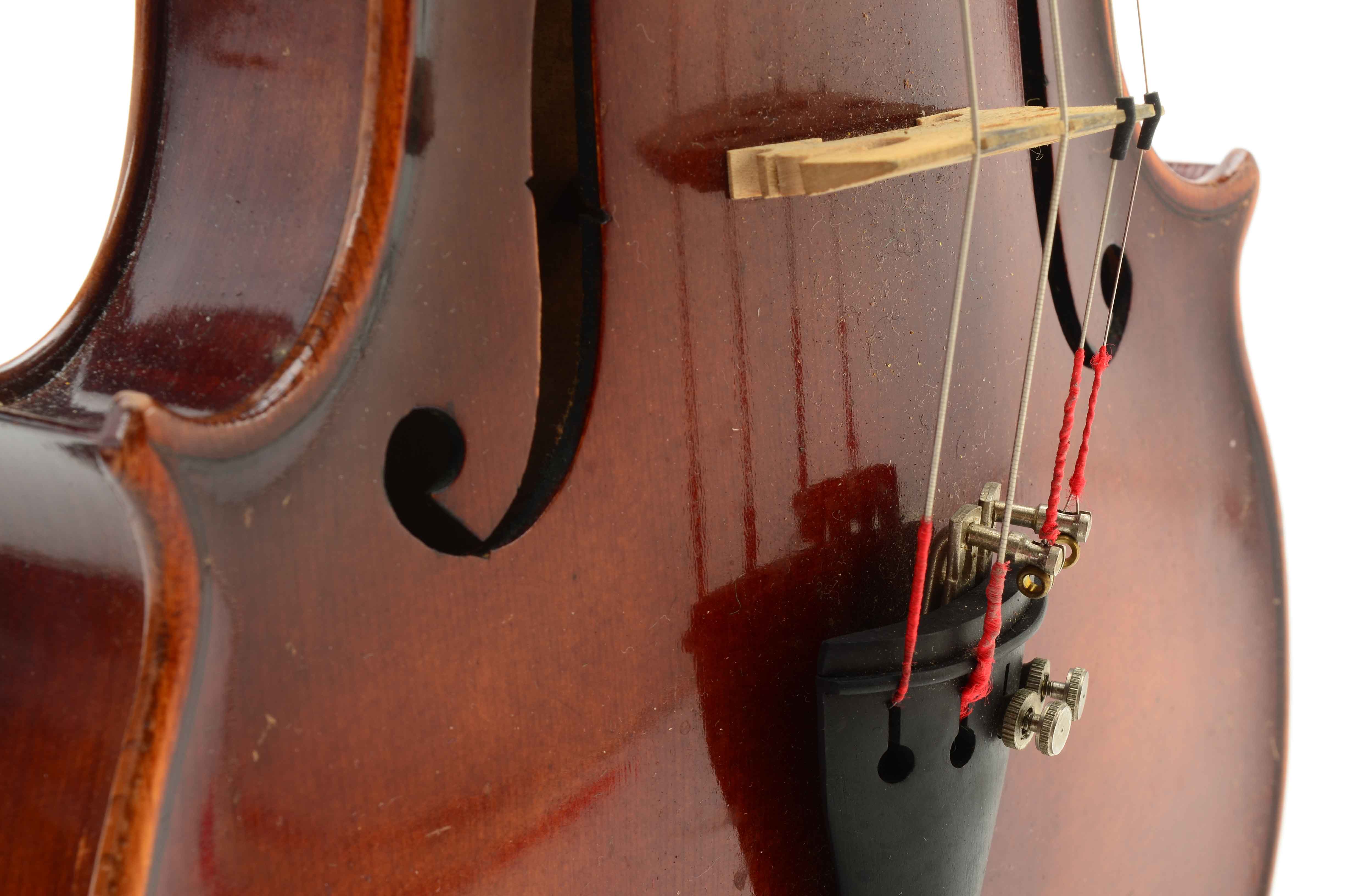 Vintage E.R. Pfretzschner Stradivarius Copy Violin with Case