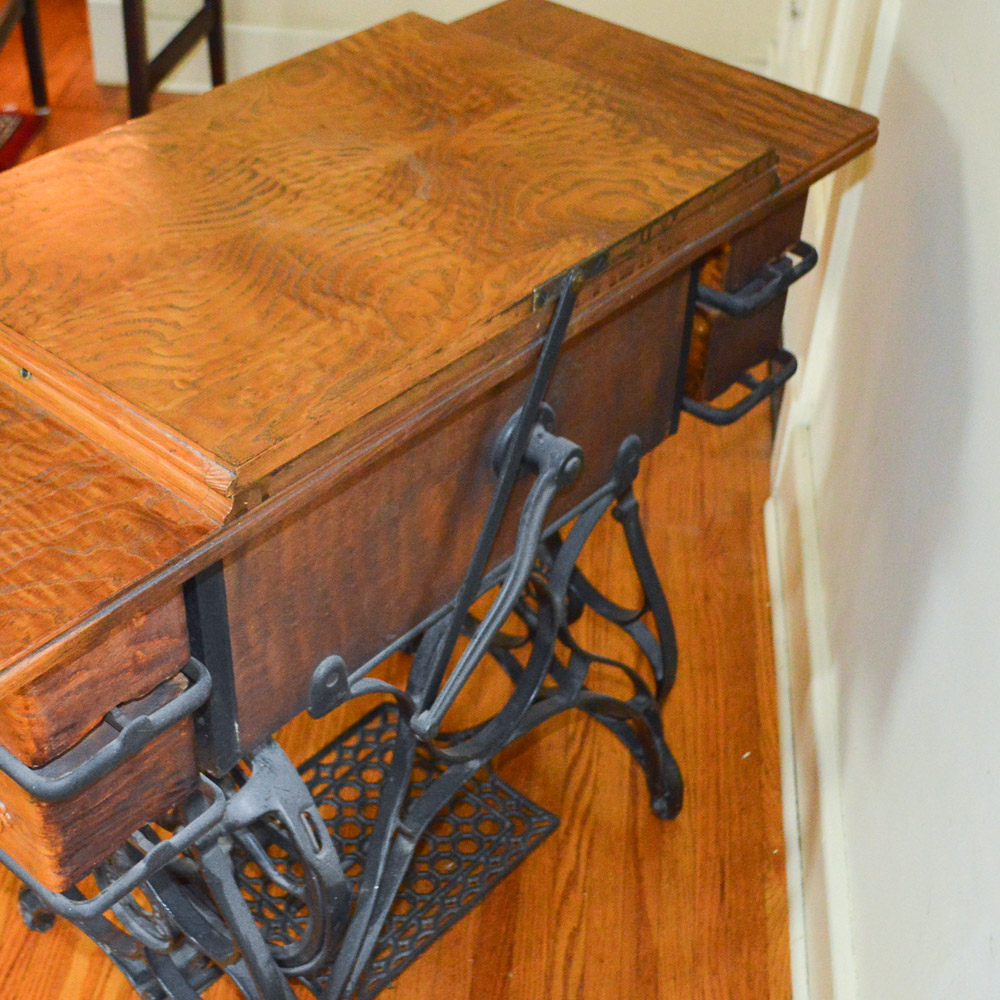 Antique Standard Sewing Machine and Table