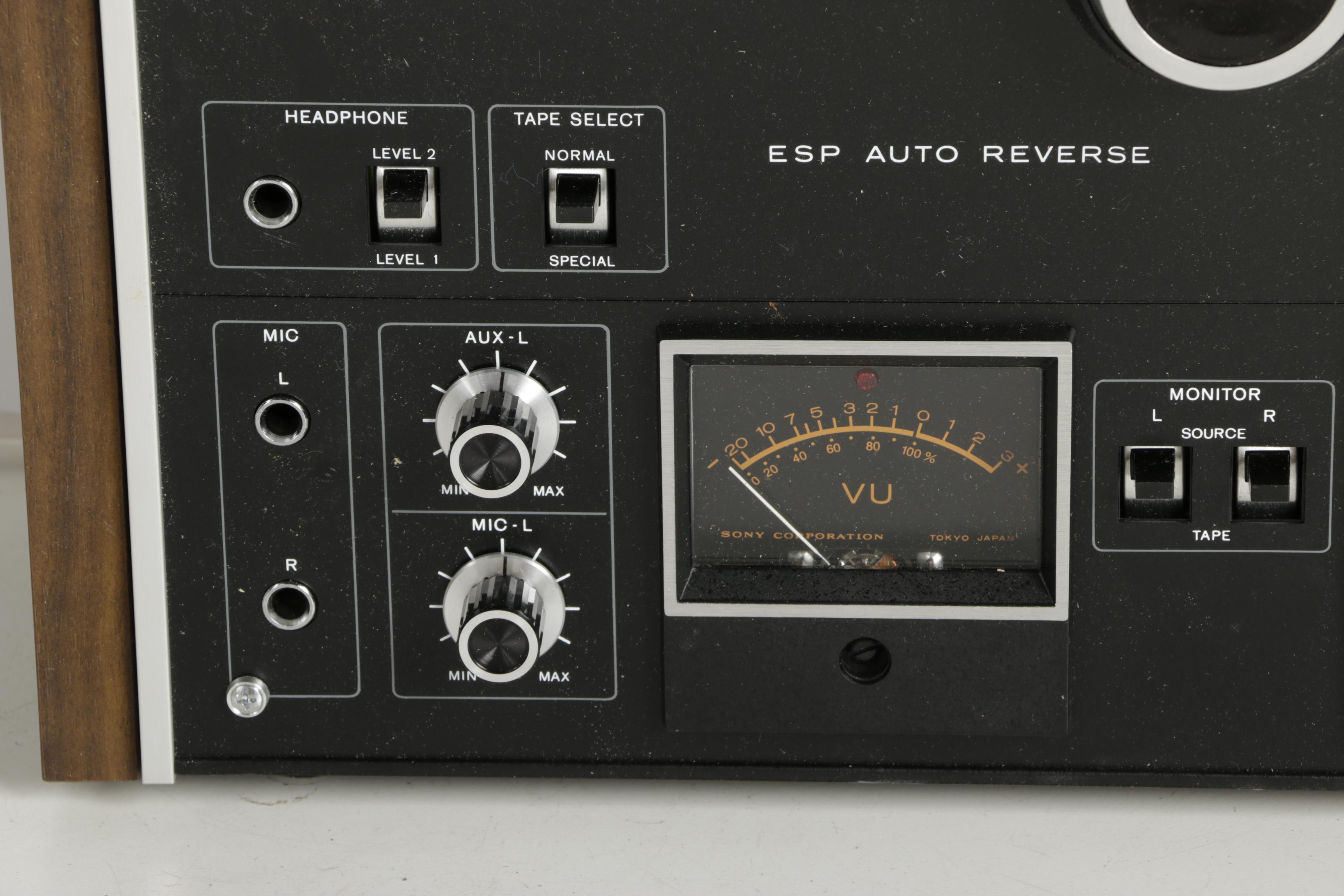 Vintage Sony TC-580 Deluxe Reel-to-Reel Tape Recorder