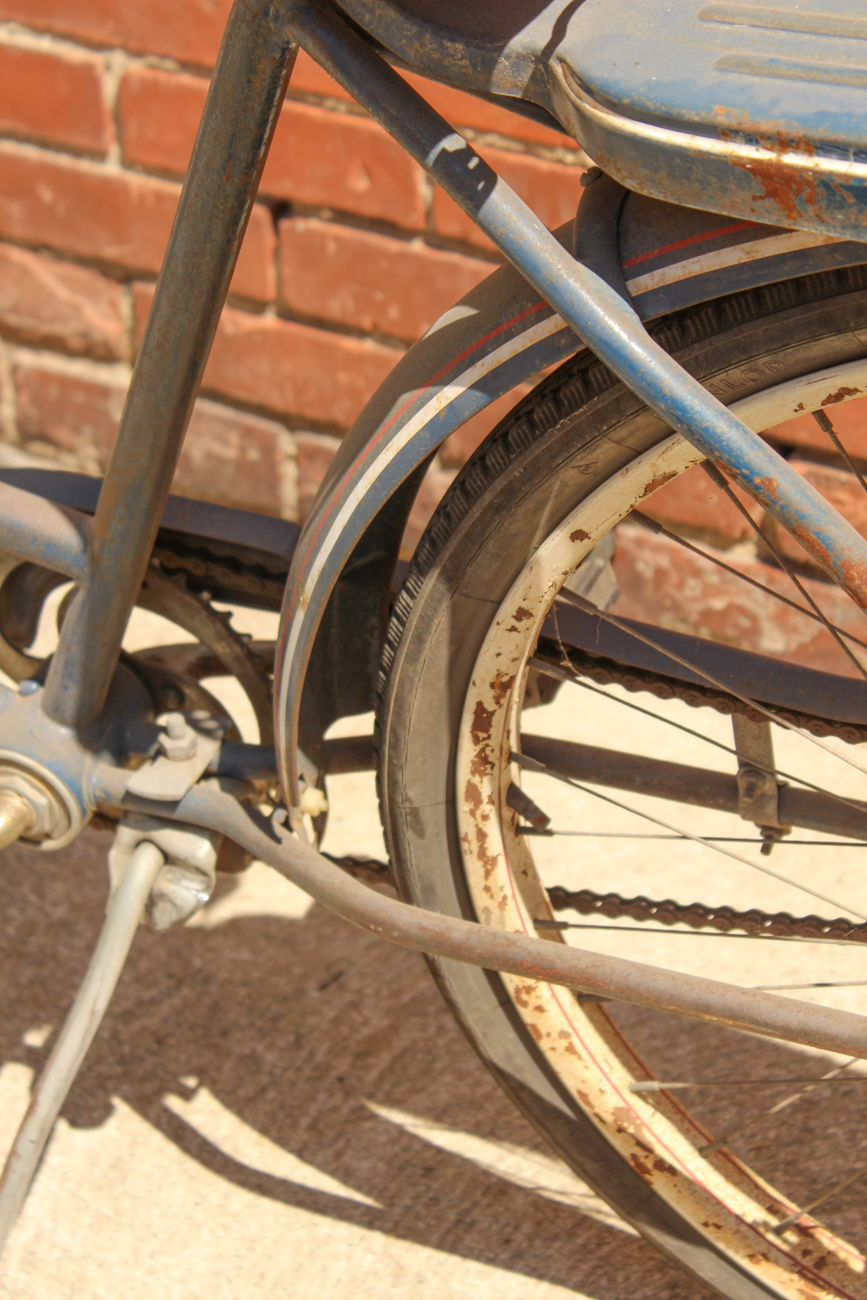 Vintage Huffy Mainliner Bicycle