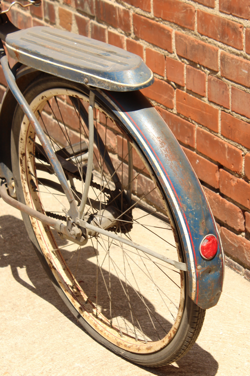 Vintage Huffy Mainliner Bicycle