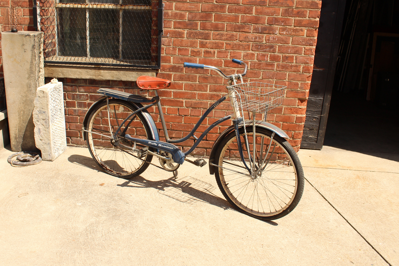 Vintage Huffy Mainliner Bicycle