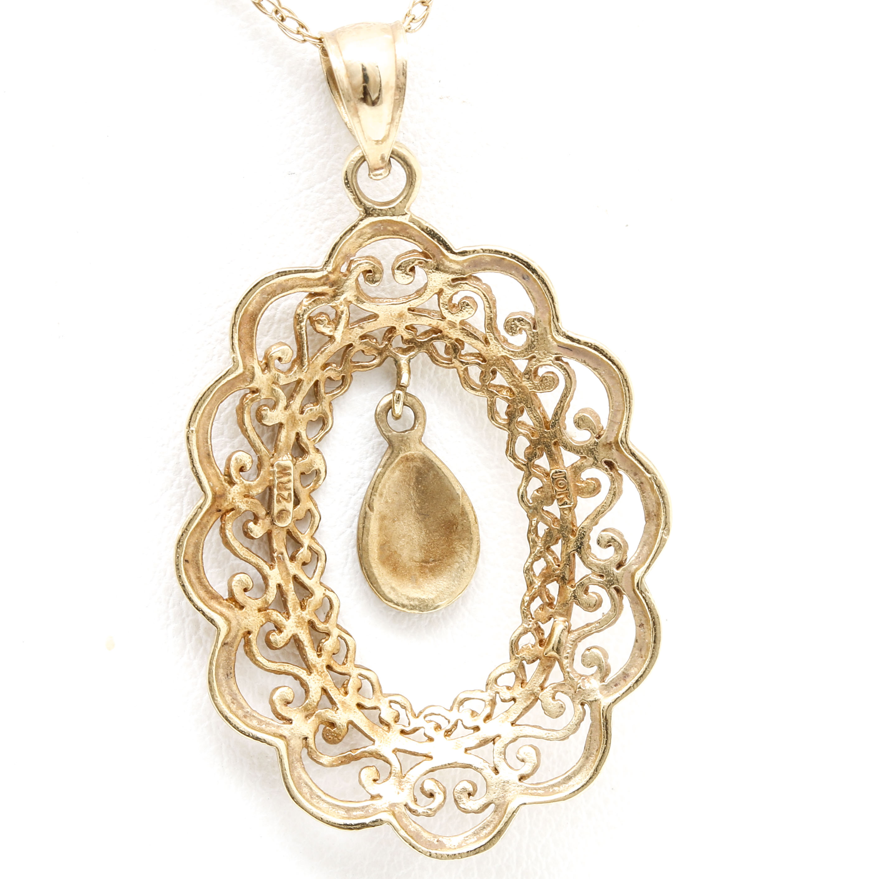 10K Yellow Gold Pendant on a Rope Chain Necklace