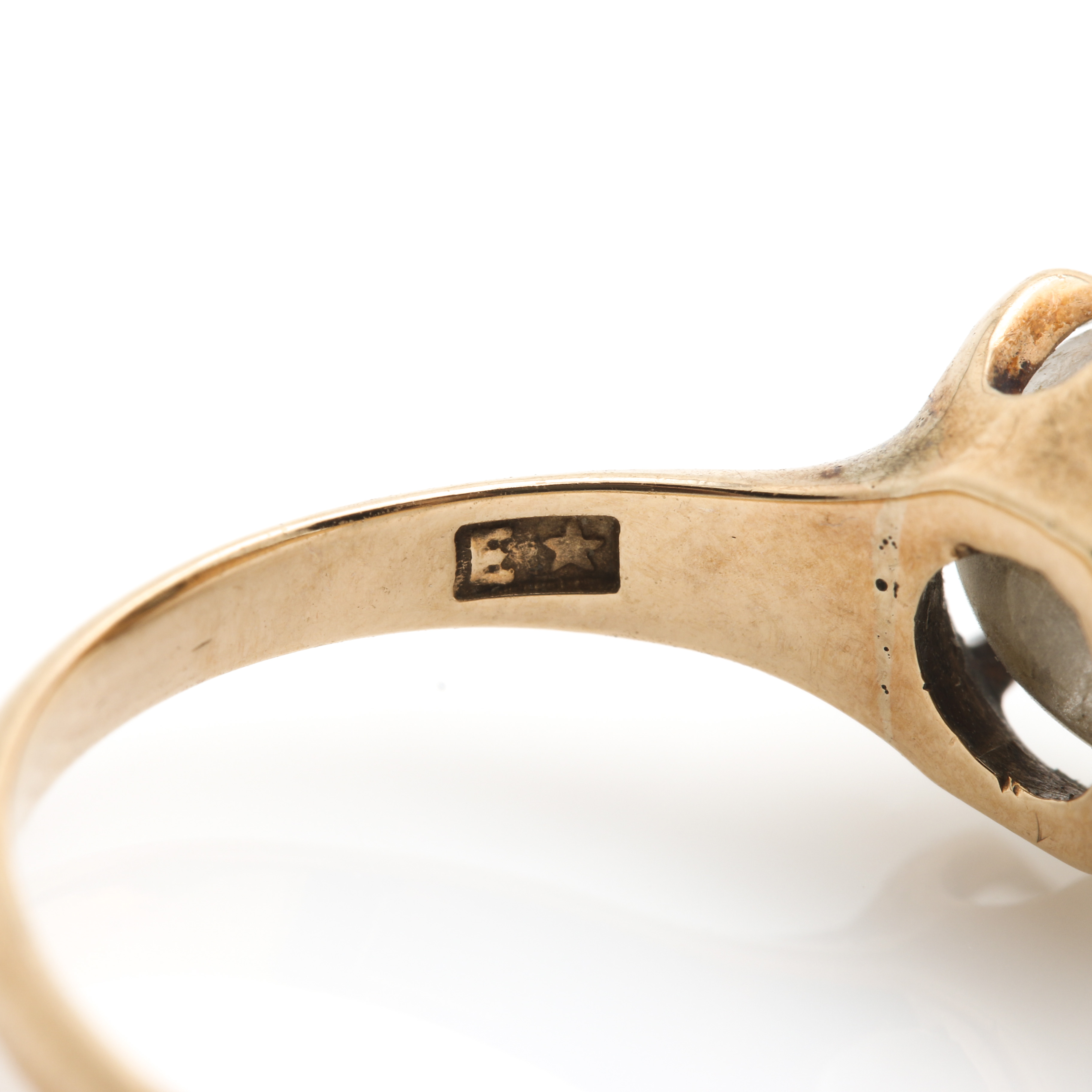 10K Yellow Gold Faux Pearl Ring