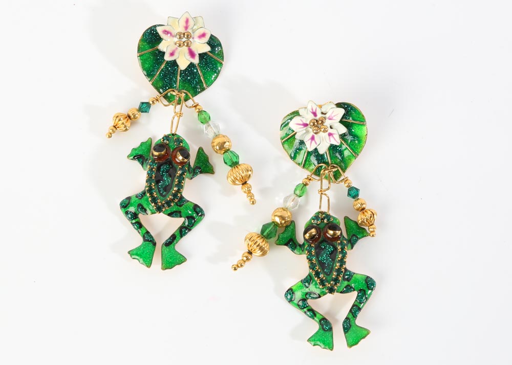 Whimsical Gold Tone Frog Themed Jewelry