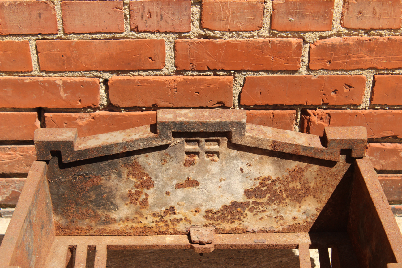 Antique Cast Iron Fireplace Log Grate