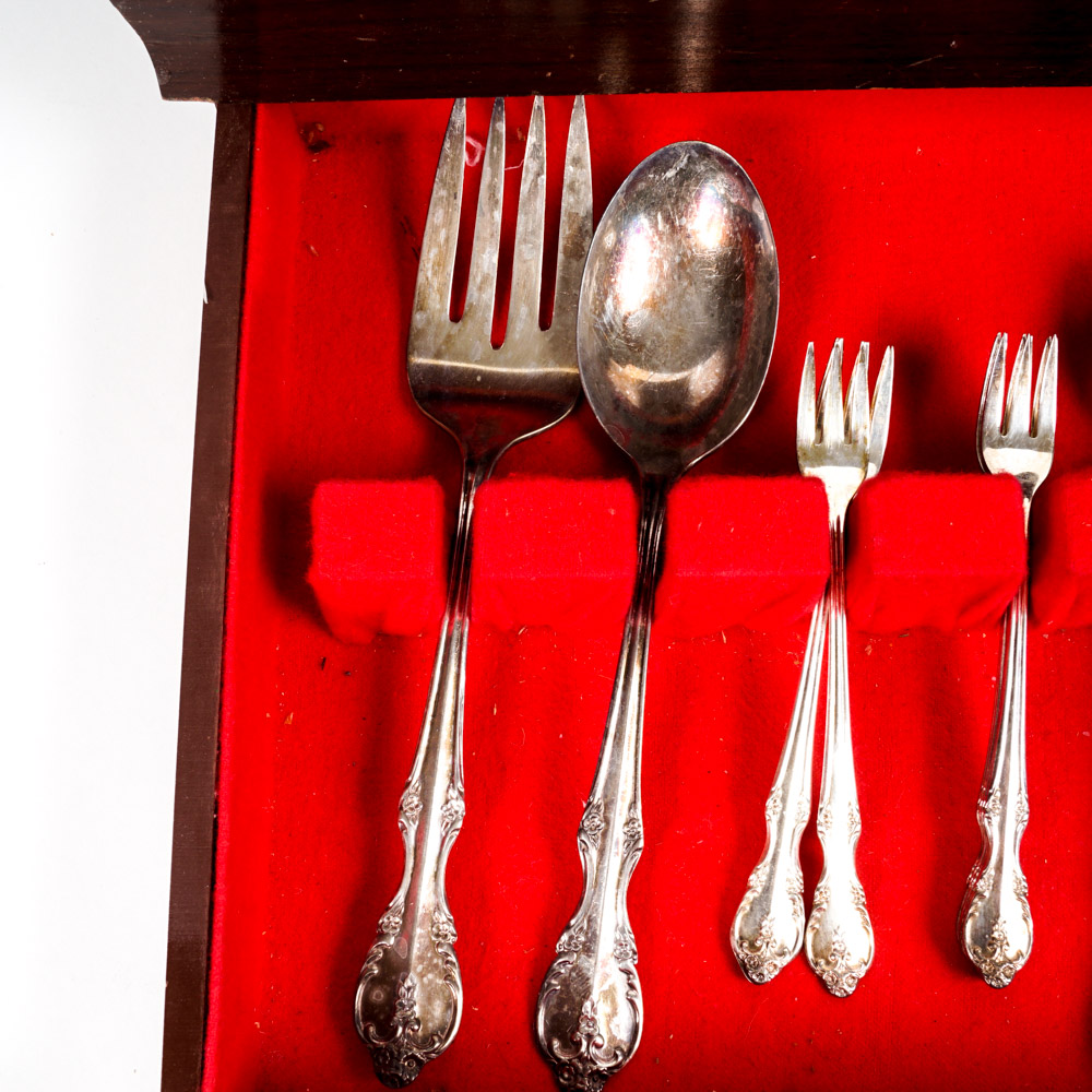 "Rogers Bros. International Silver" Silver Plated Flatware Set with Storage Chest