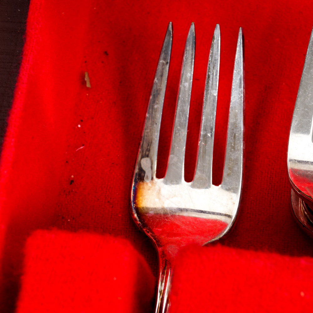 "Rogers Bros. International Silver" Silver Plated Flatware Set with Storage Chest