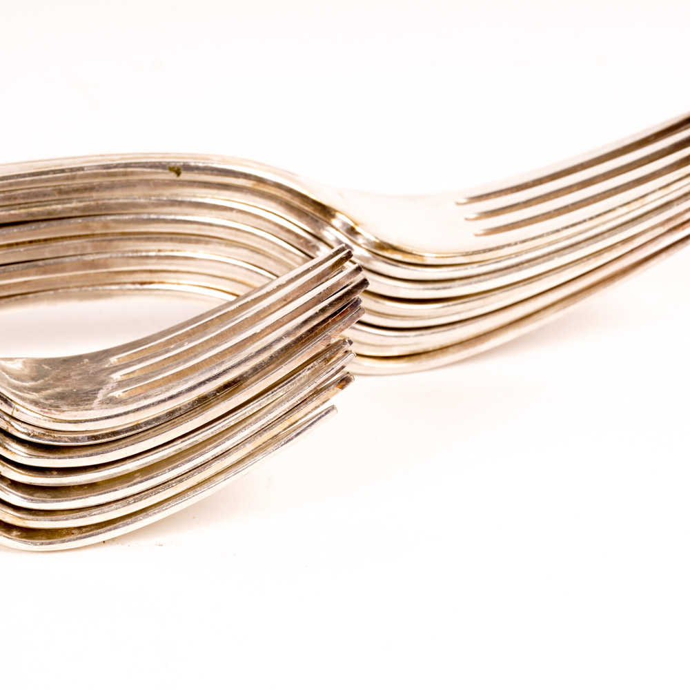 "Rogers Bros. International Silver" Silver Plated Flatware Set with Storage Chest