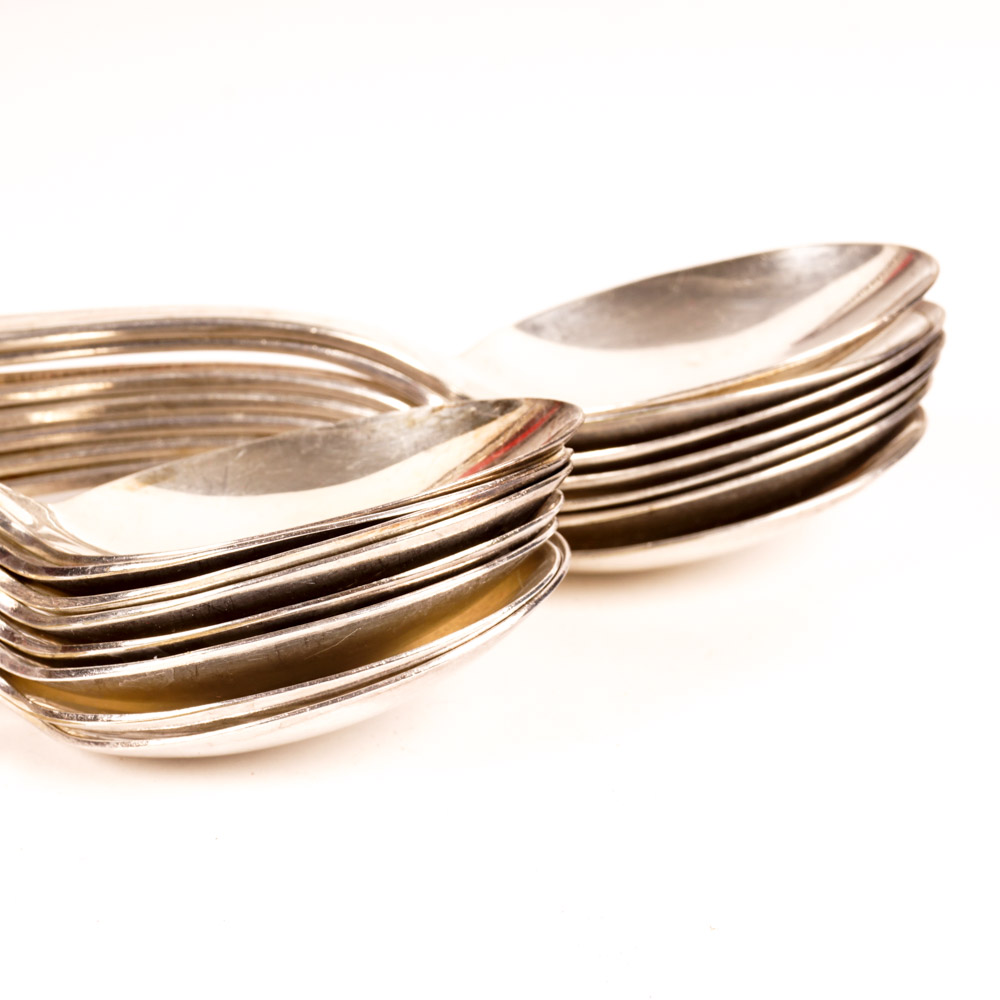 "Rogers Bros. International Silver" Silver Plated Flatware Set with Storage Chest