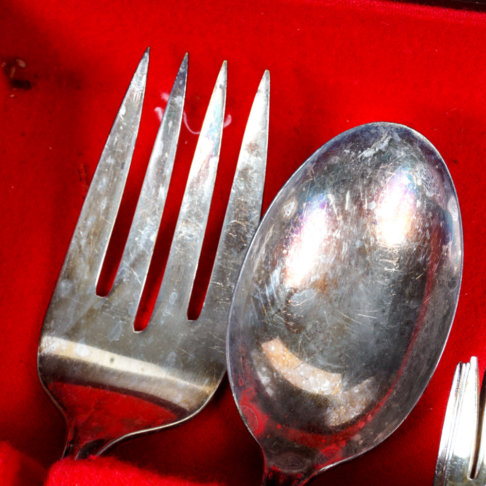 "Rogers Bros. International Silver" Silver Plated Flatware Set with Storage Chest