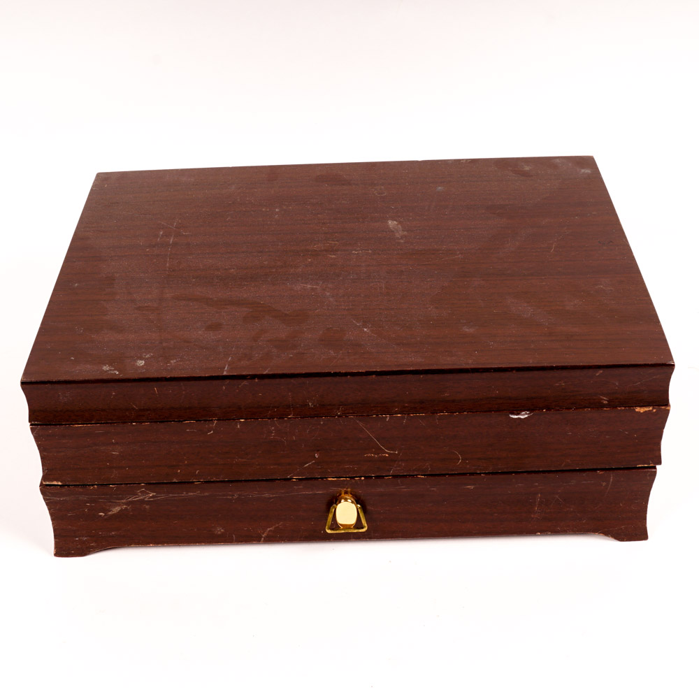 "Rogers Bros. International Silver" Silver Plated Flatware Set with Storage Chest