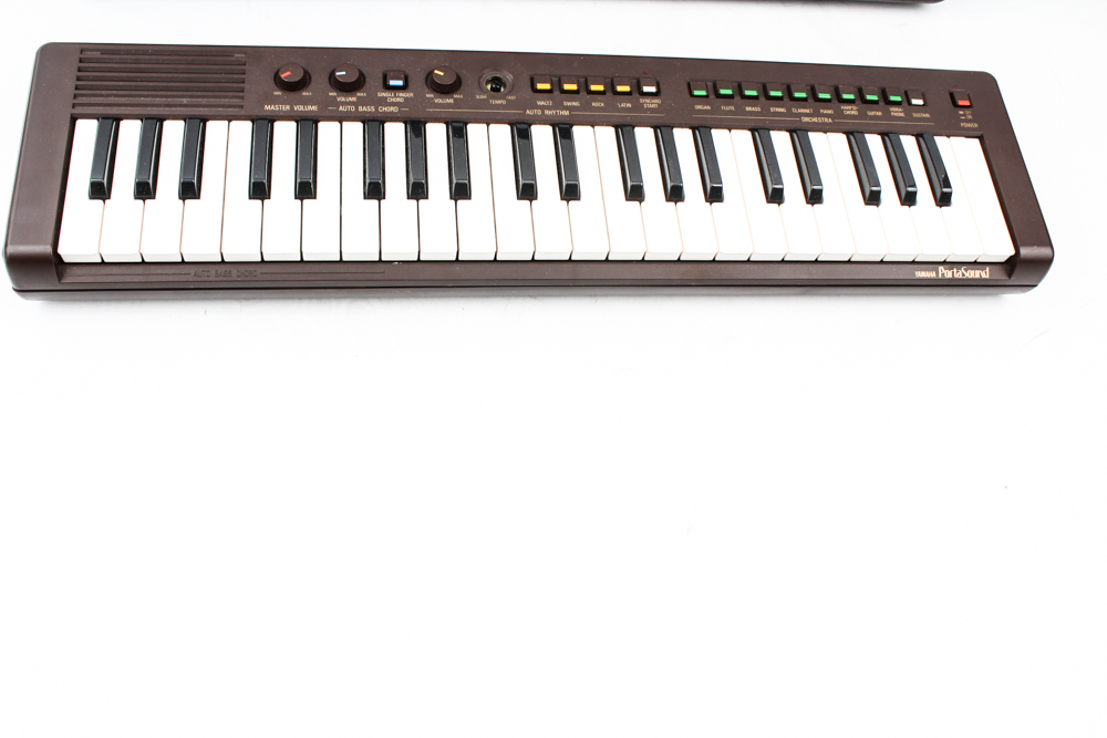 Yamaha Portasound Electronic Keyboard