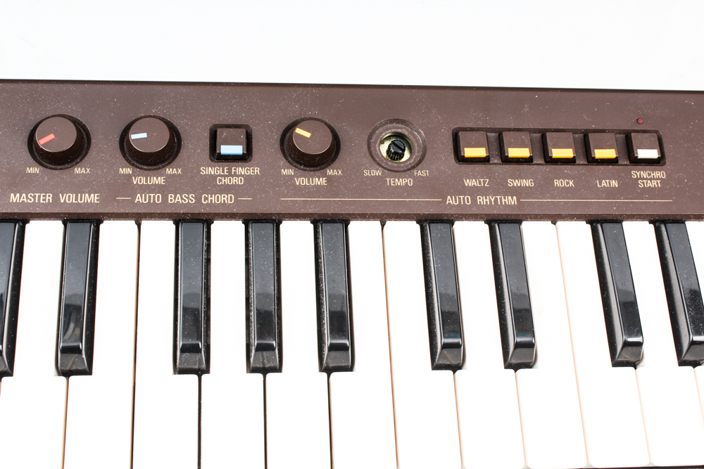 Yamaha Portasound Electronic Keyboard