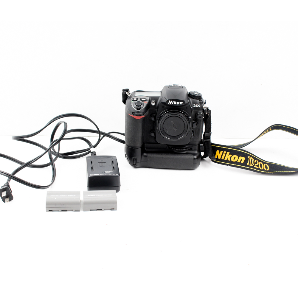 Nikon D200 DSLR Camera with Accessories