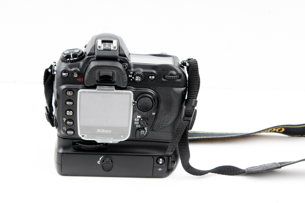 Nikon D200 DSLR Camera with Accessories