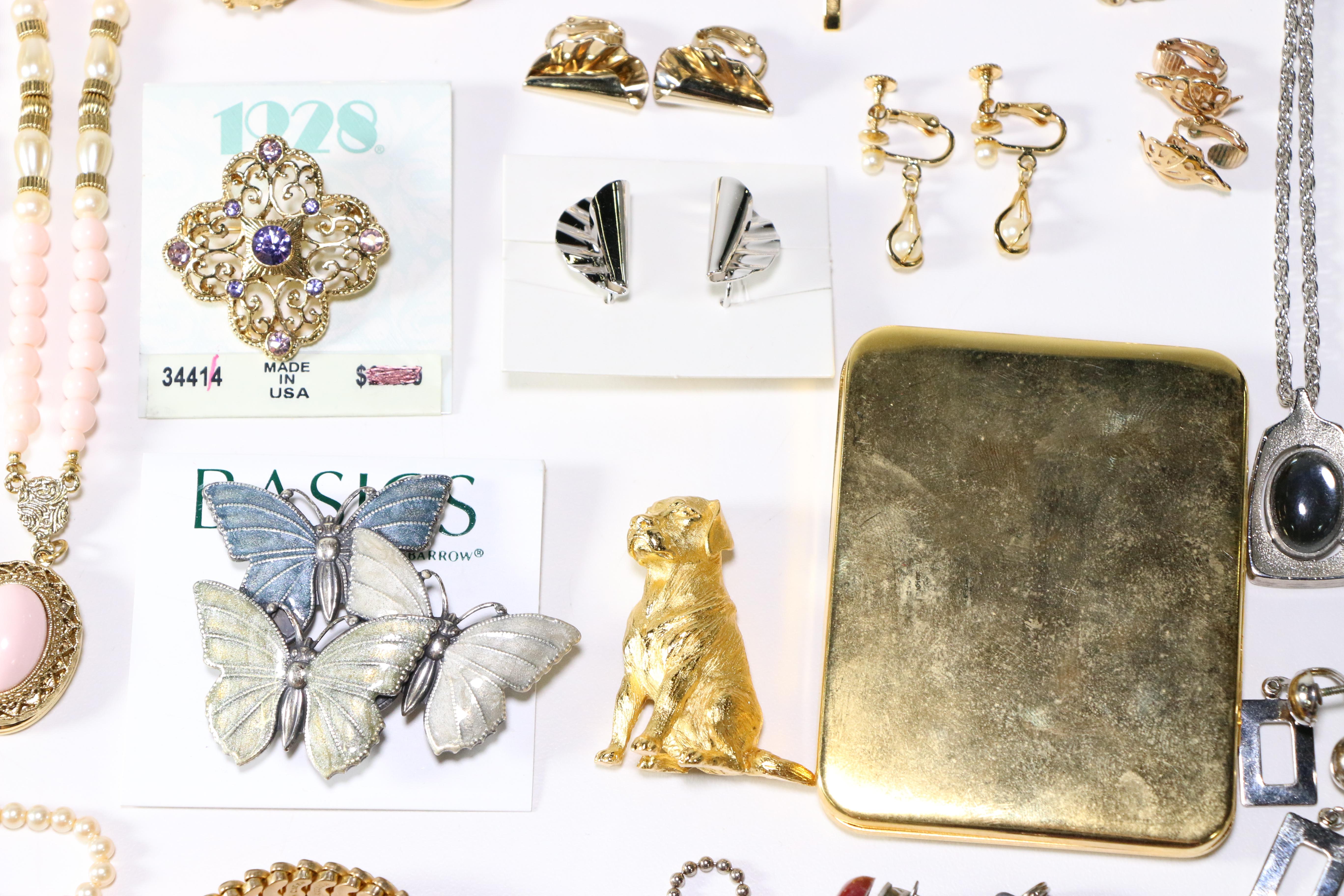 Collection of Vintage Jewelry Including Lisner and Trifari