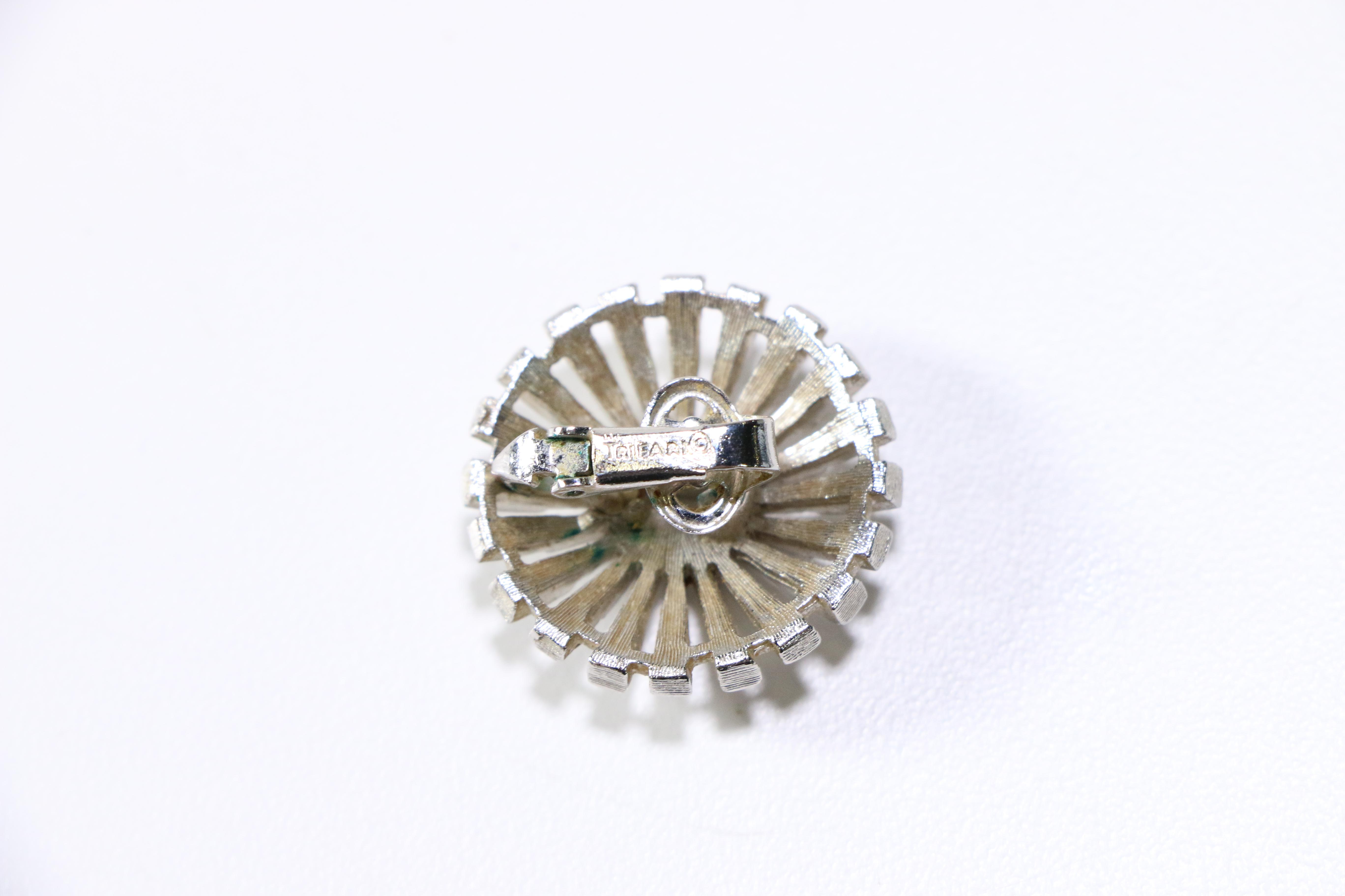 Collection of Vintage Jewelry Including Lisner and Trifari