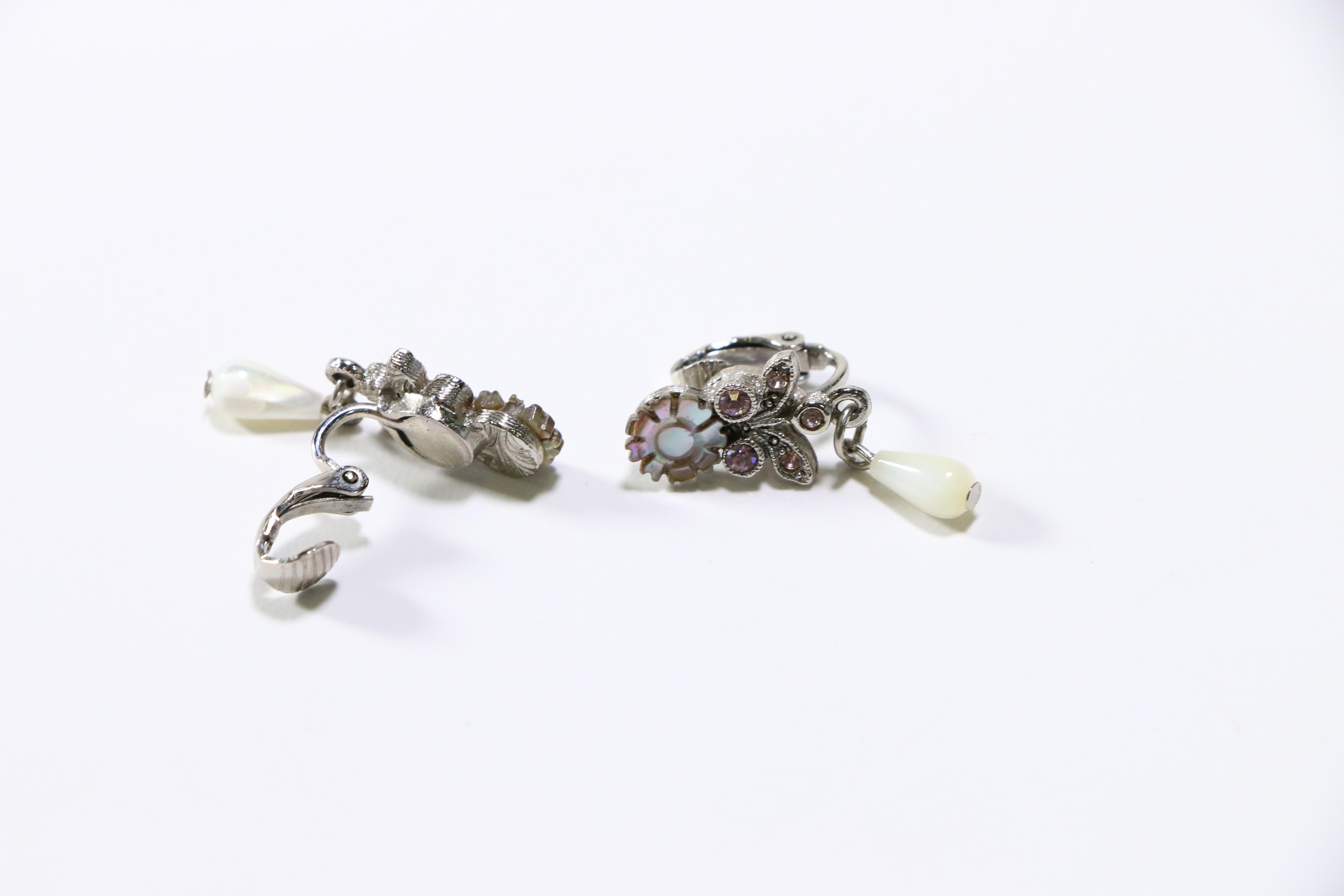 Collection of Vintage Jewelry Including Lisner and Trifari