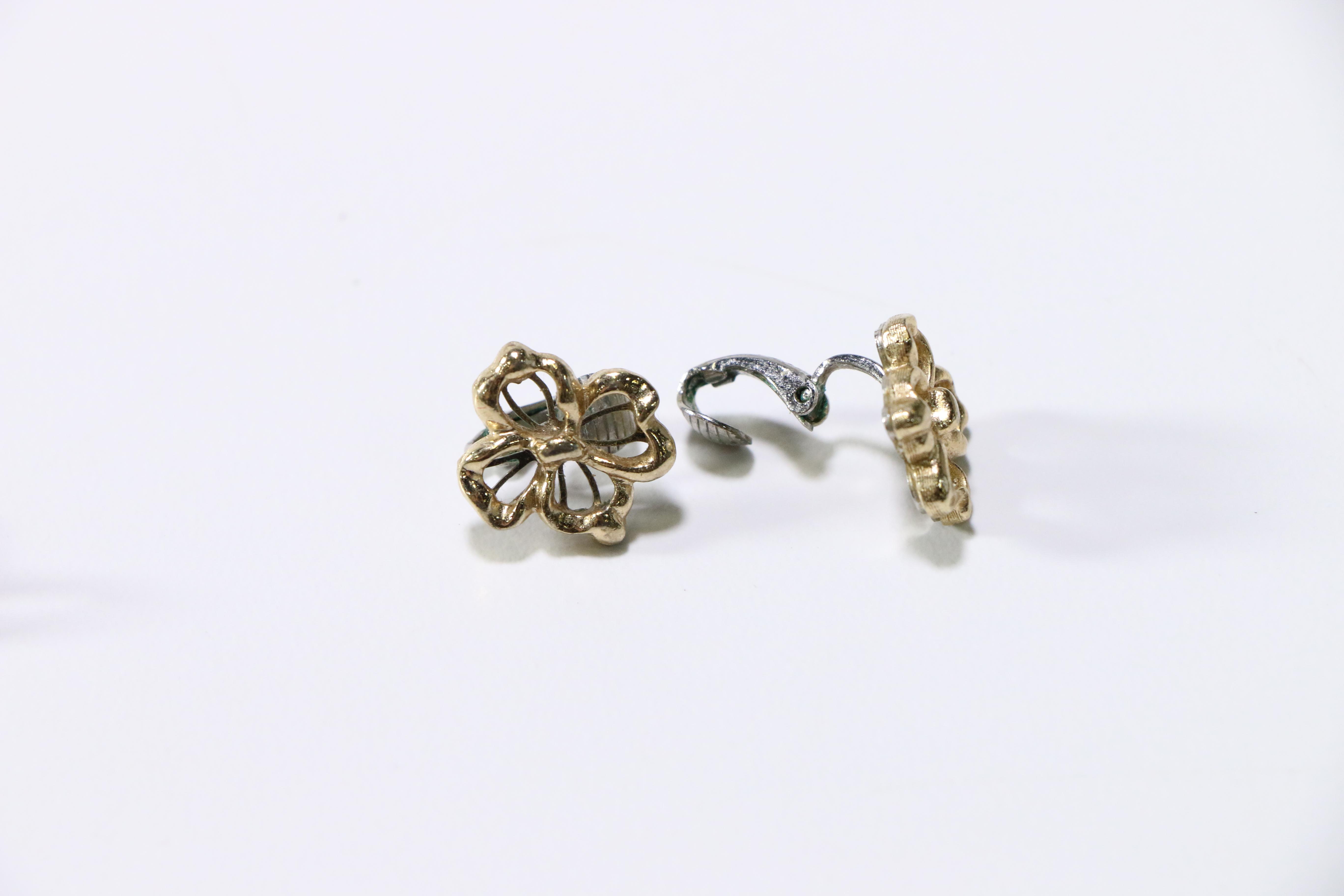 Collection of Vintage Jewelry Including Lisner and Trifari