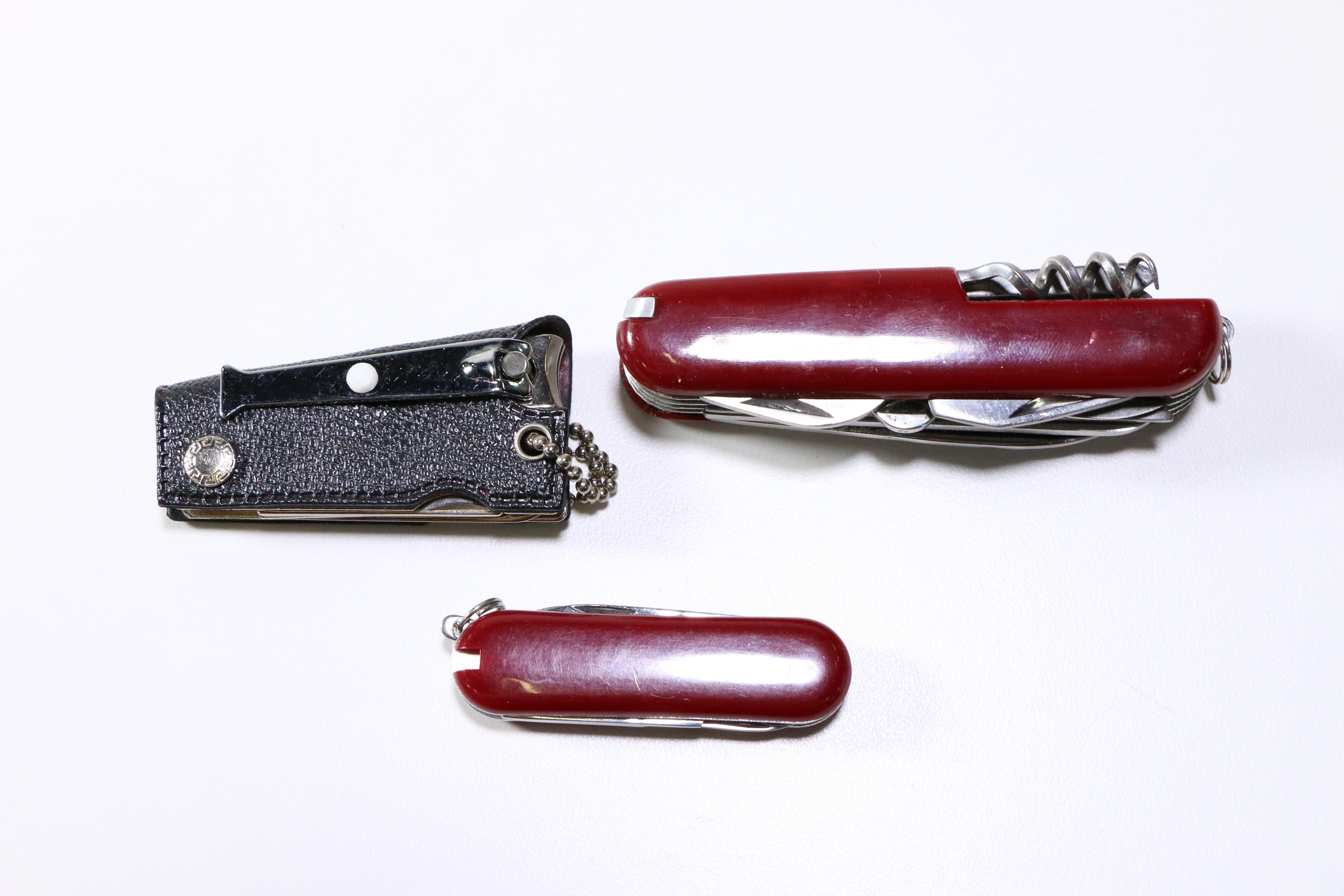 Collection of Vintage Jewelry Including Lisner and Trifari