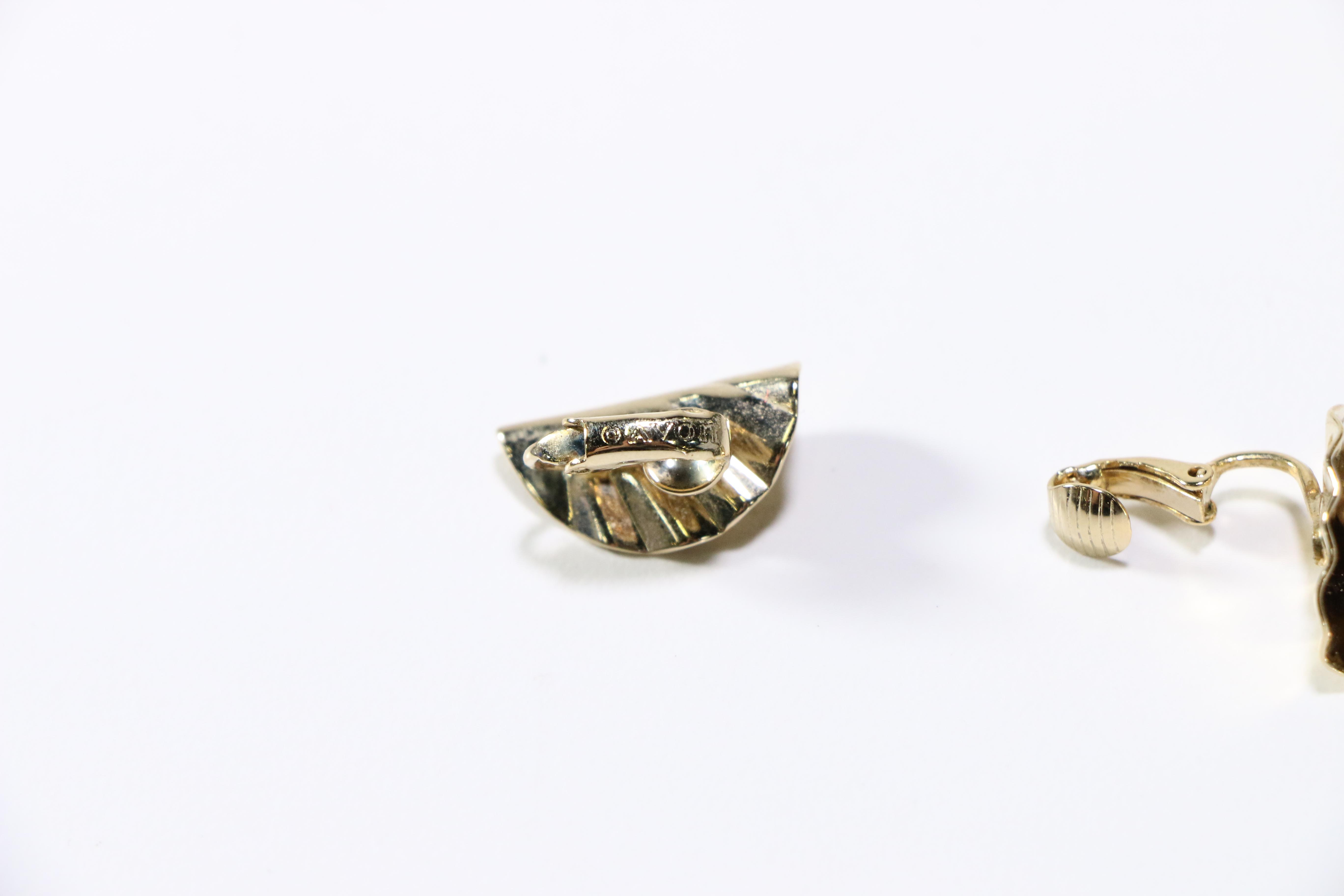 Collection of Vintage Jewelry Including Lisner and Trifari