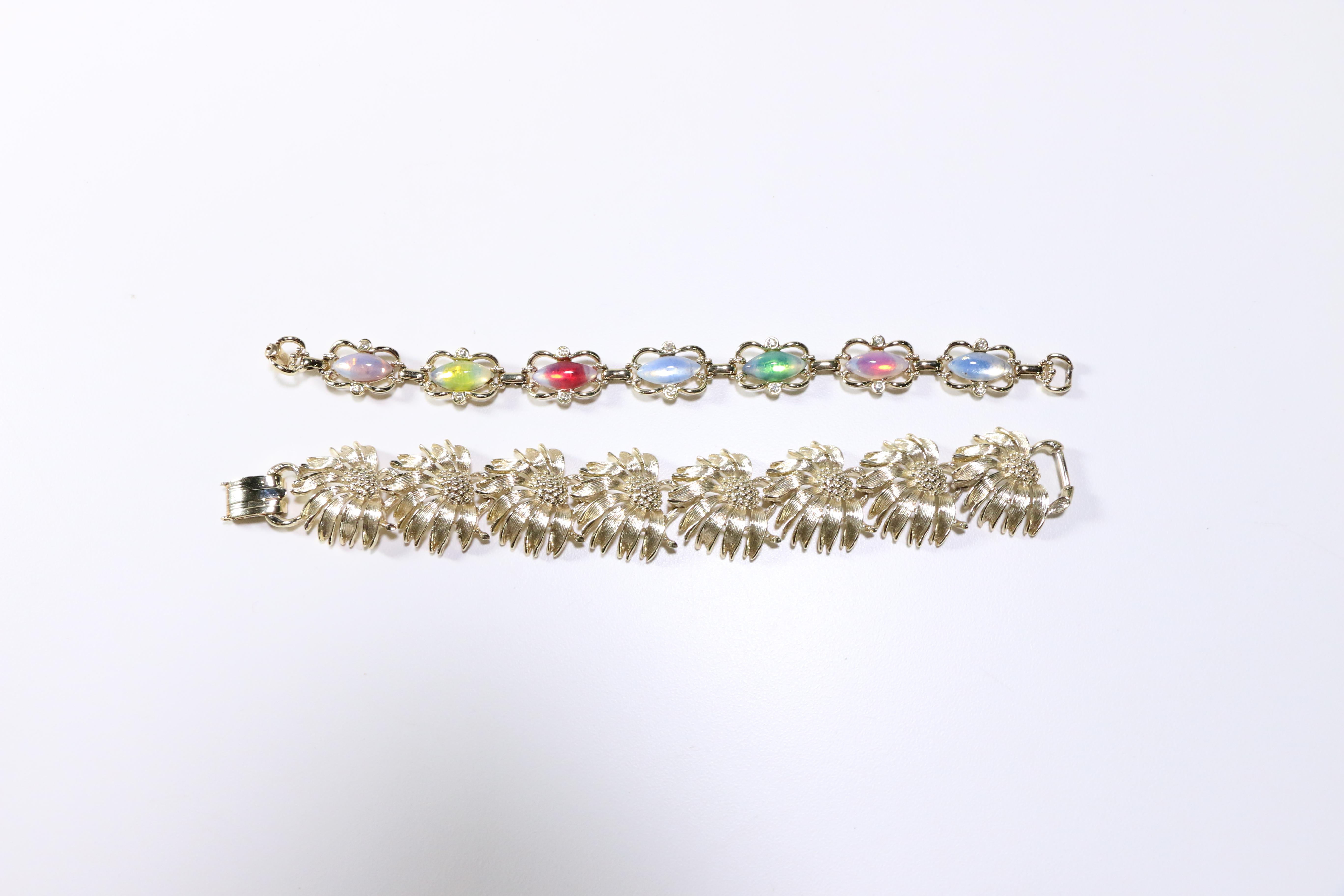 Collection of Vintage Jewelry Including Lisner and Trifari