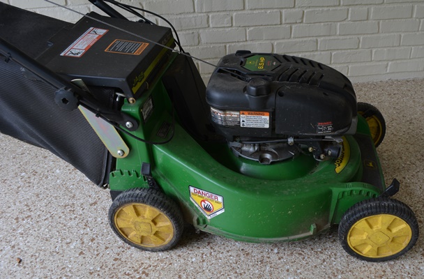 John Deer Walk Behind Lawn Mower JA65