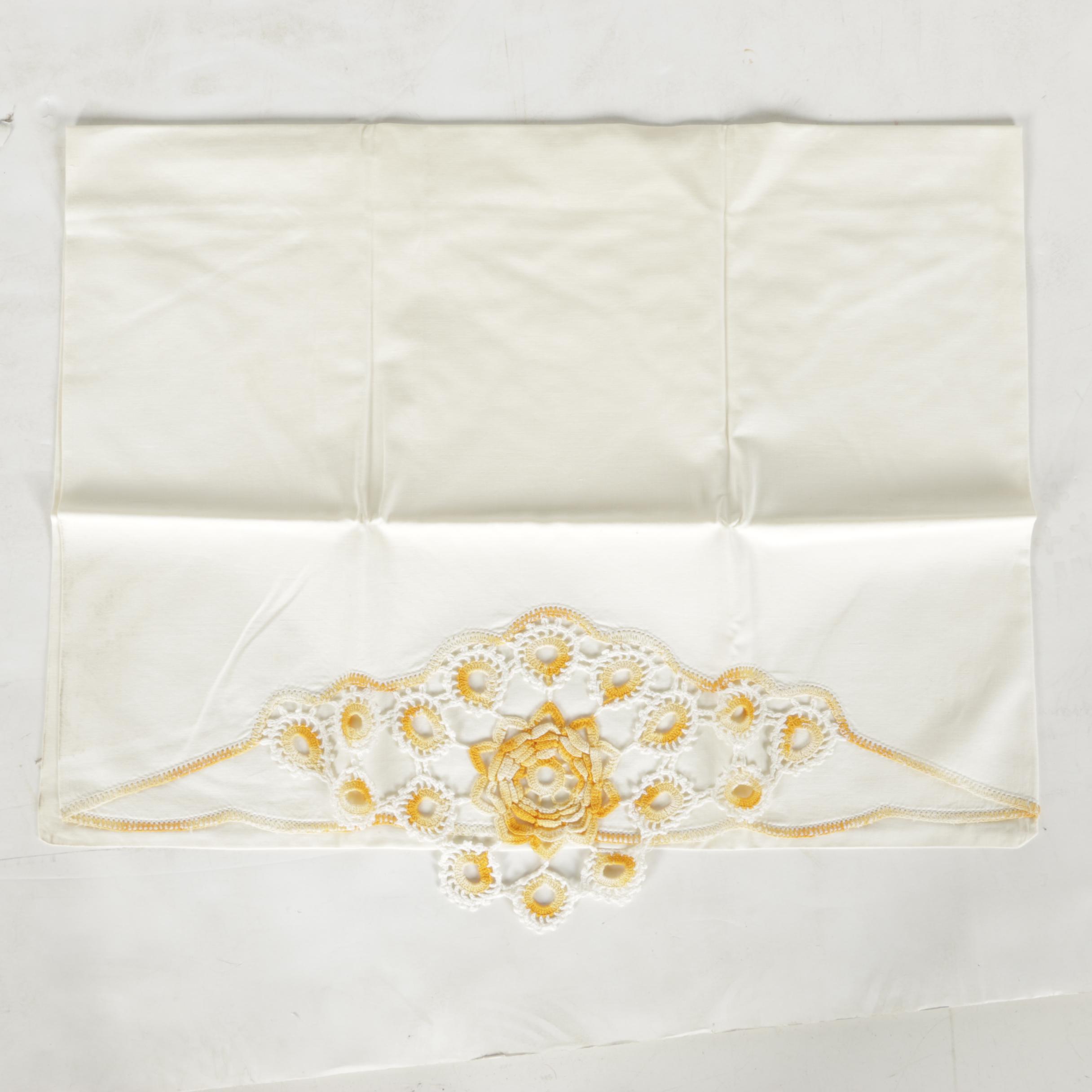 Vintage Kitchen Linens and Doilies