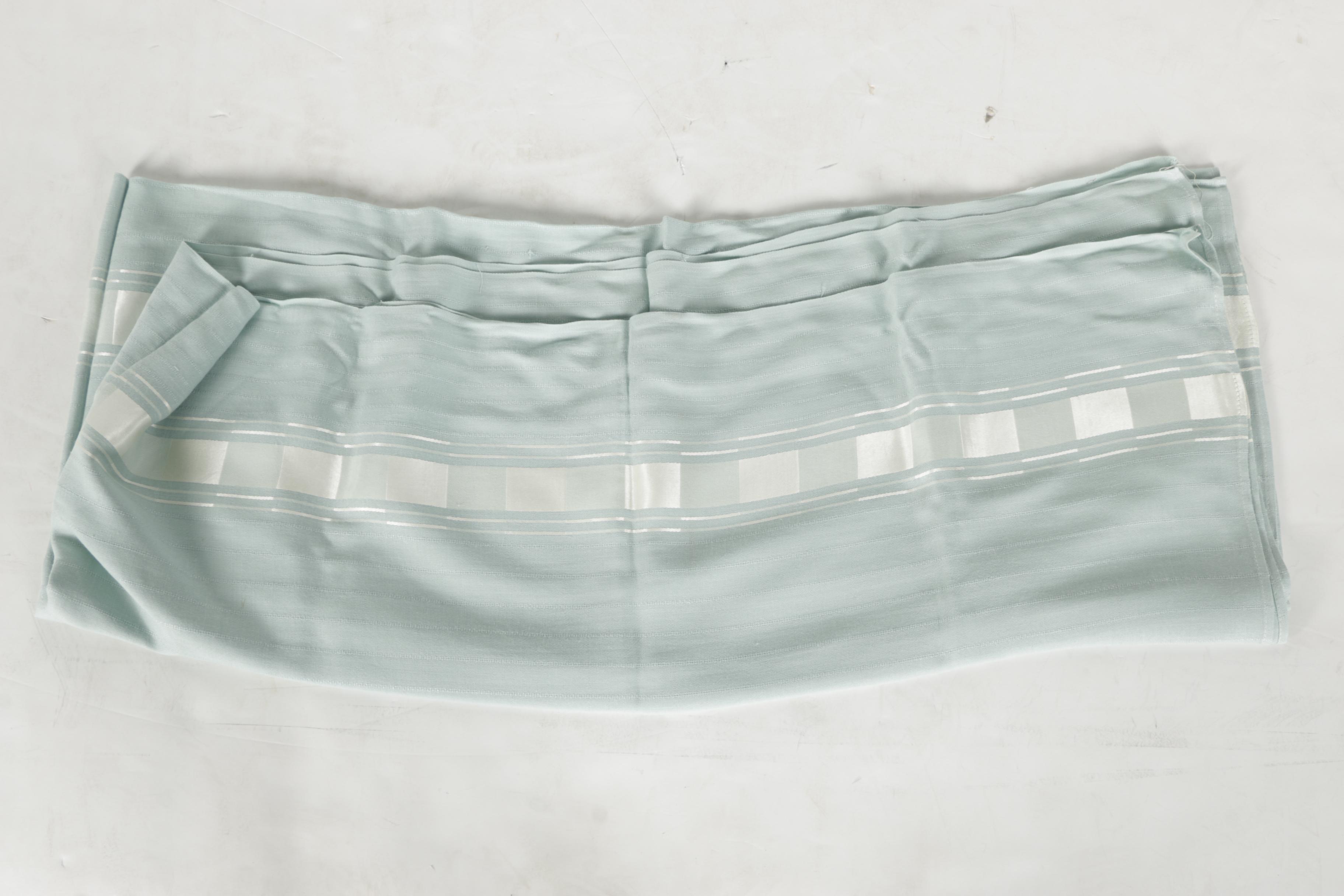 Vintage Kitchen Linens and Doilies