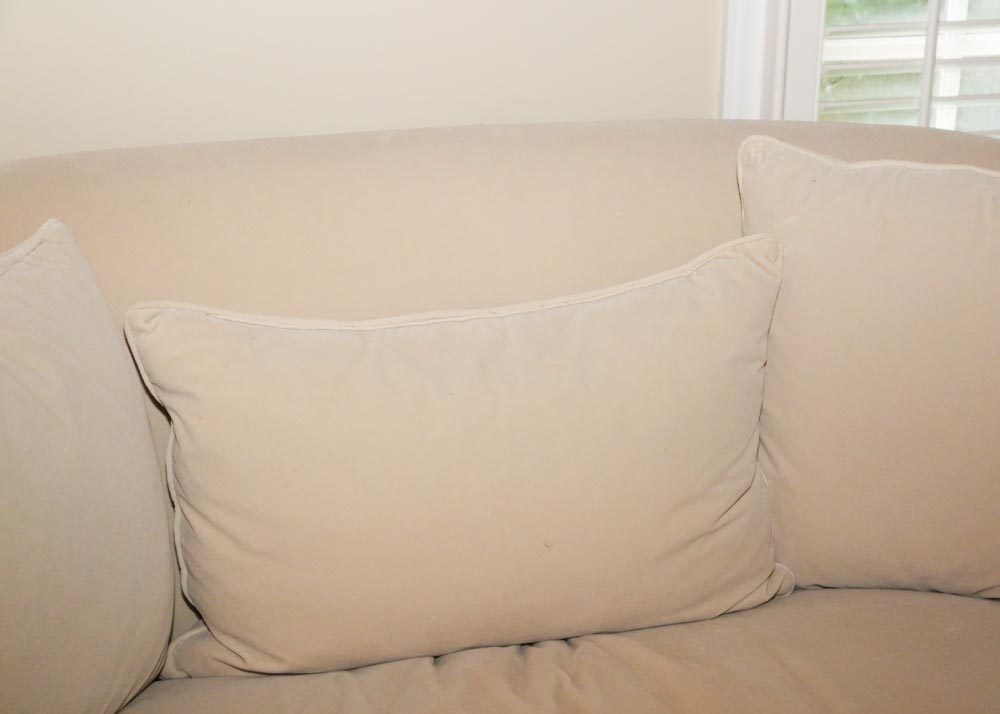 "Cotswold Cottage" Cream Sofa by Highland House