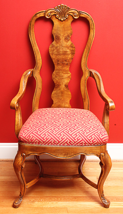 Drexel Heritage Vintage Dining Table With Leaf Inserts and Chairs