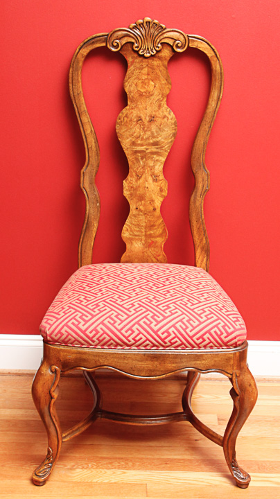 Drexel Heritage Vintage Dining Table With Leaf Inserts and Chairs