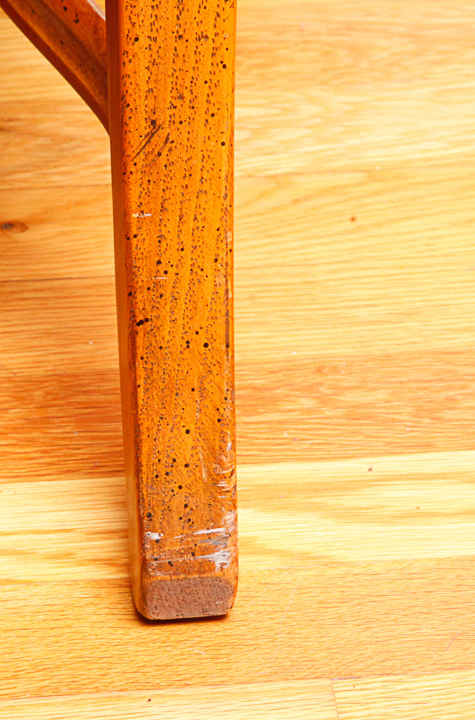 Drexel Heritage Vintage Dining Table With Leaf Inserts and Chairs