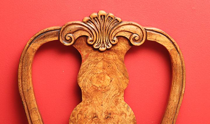 Drexel Heritage Vintage Dining Table With Leaf Inserts and Chairs