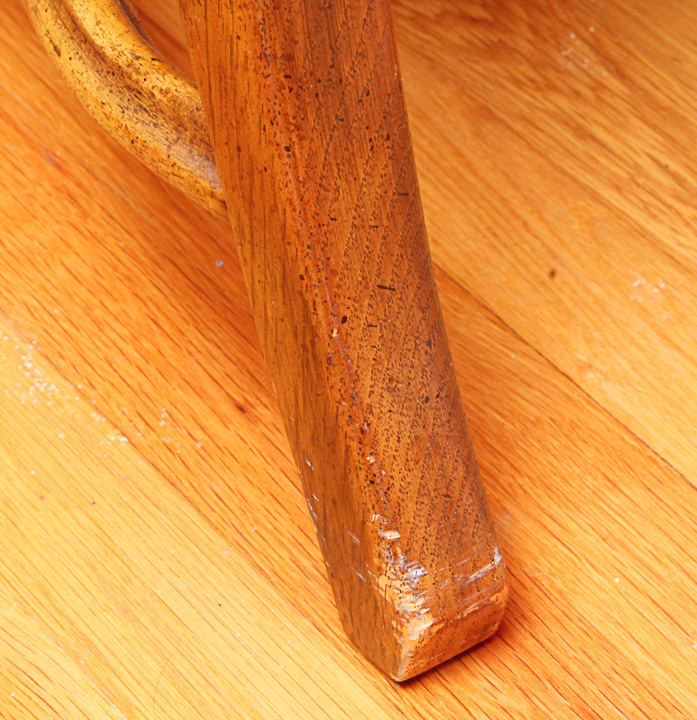 Drexel Heritage Vintage Dining Table With Leaf Inserts and Chairs